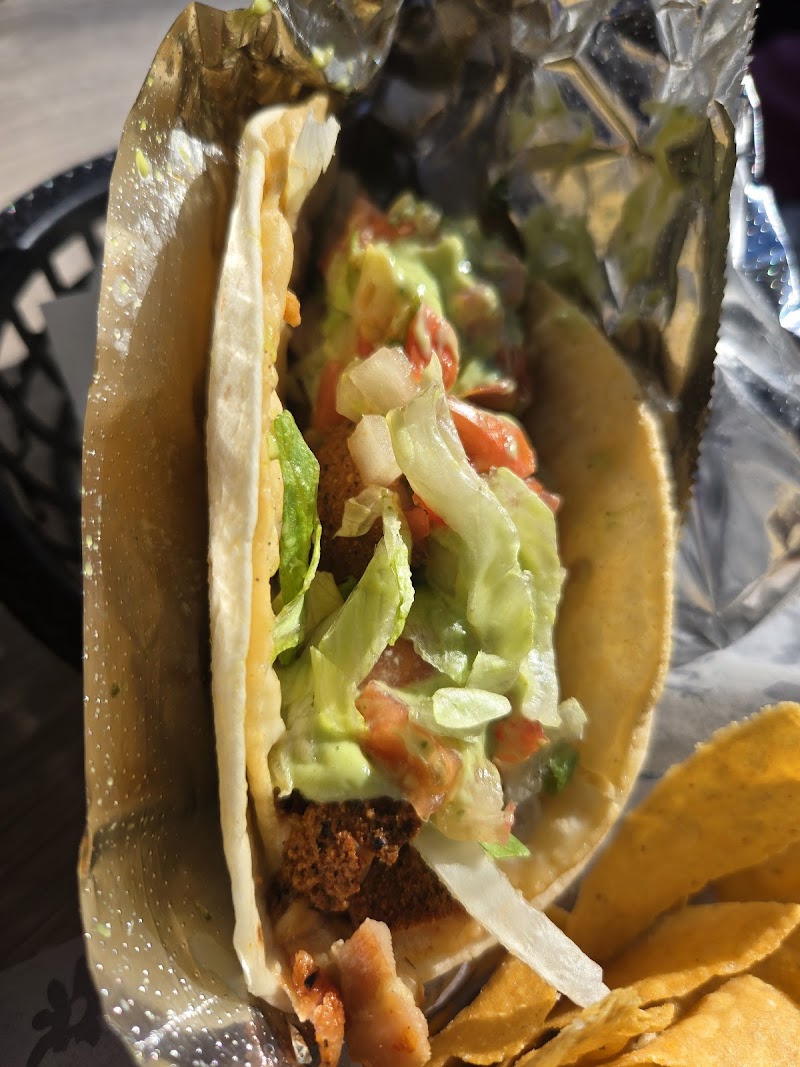 Barrio Tacos Tremont Cleveland atmosphere