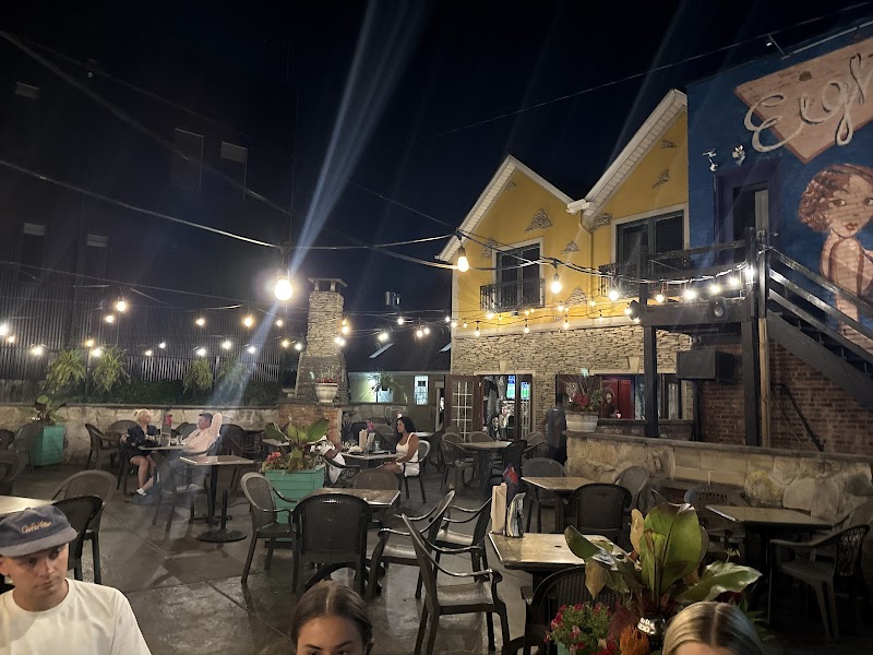 Barrio Tacos Tremont Cleveland atmosphere