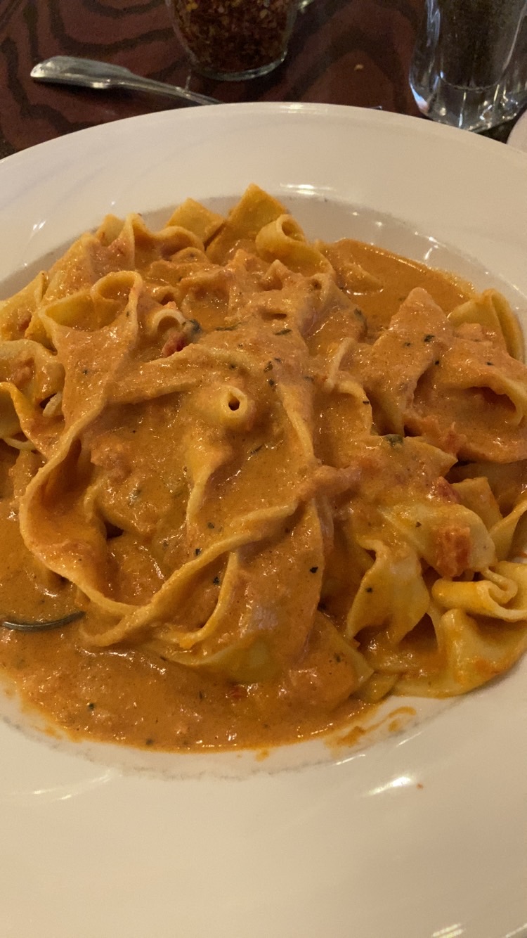 Bucci's J Bella Cleveland atmosphere