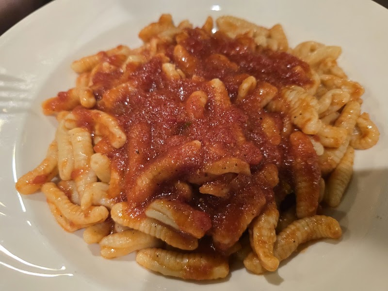 Bucci's J Bella Cleveland atmosphere