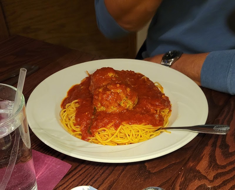 Bucci's J Bella Cleveland atmosphere