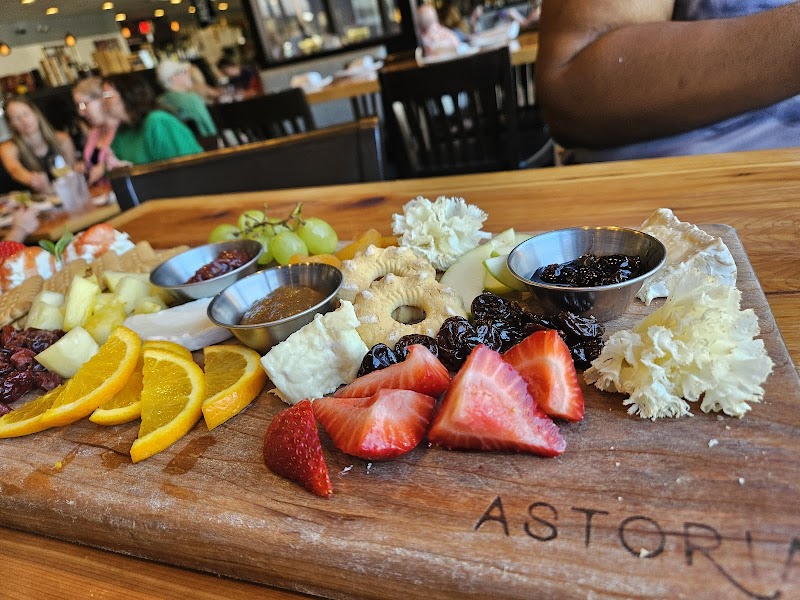 Astoria Cafe & Market Cleveland atmosphere