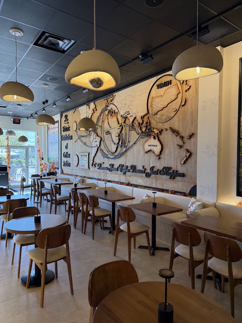 Qahwah House Coffee - North Olmsted Cleveland atmosphere