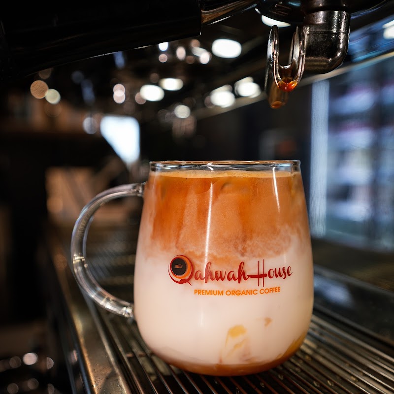 Qahwah House Coffee - North Olmsted Cleveland atmosphere