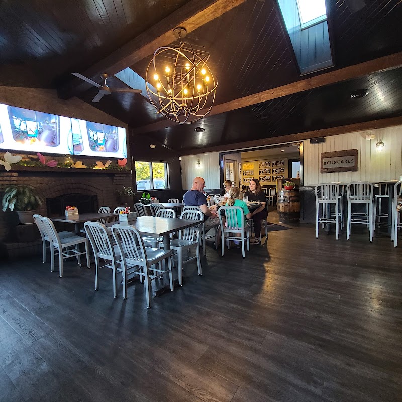 Tavern Six - Kirtland Cleveland atmosphere