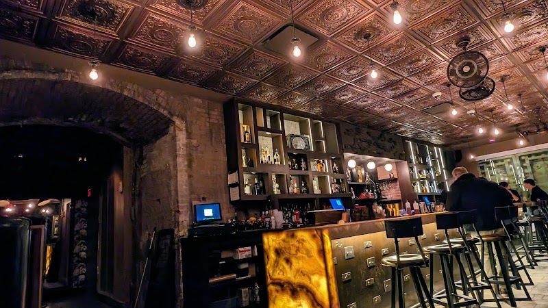 Vault Cleveland atmosphere