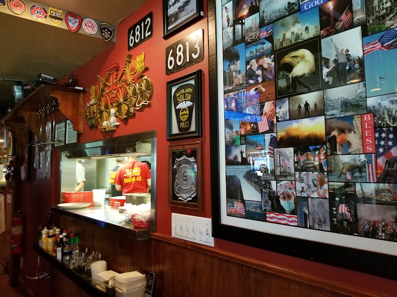 Station 43 Tavern Cleveland atmosphere