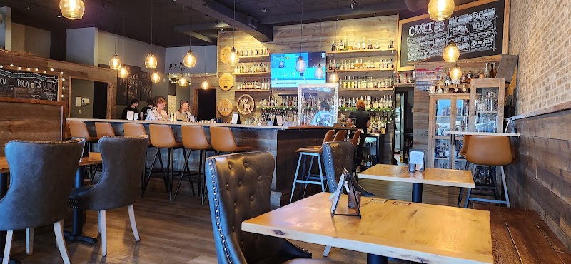 Char Whiskey Bar & Grille Cleveland atmosphere