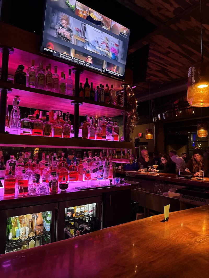 Square 22 Restaurant and Bar Cleveland atmosphere