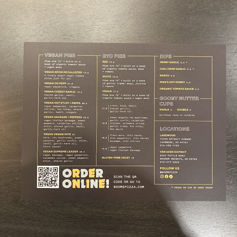 Boom's Pizza Van Aken Cleveland atmosphere