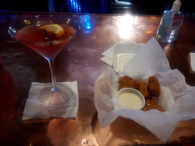 Good Vibes Bar and Grille Cleveland atmosphere