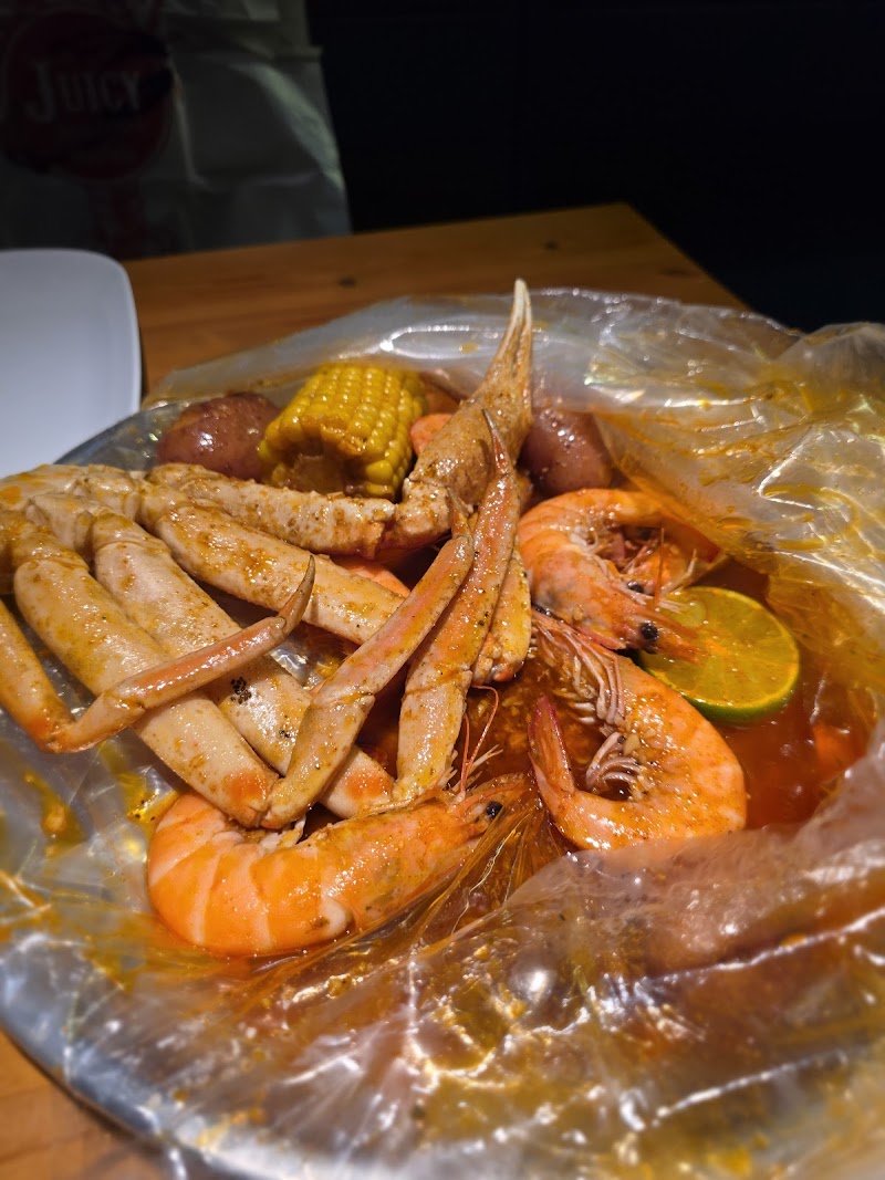 Juicy Seafood Cleveland - Mayfield Heights Cleveland atmosphere