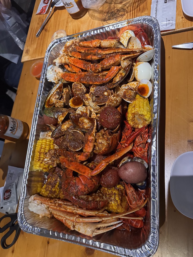 Juicy Seafood Cleveland - Mayfield Heights Cleveland atmosphere