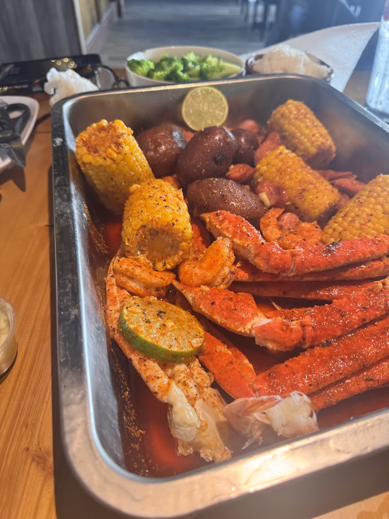 Juicy Seafood Cleveland - Mayfield Heights Cleveland atmosphere