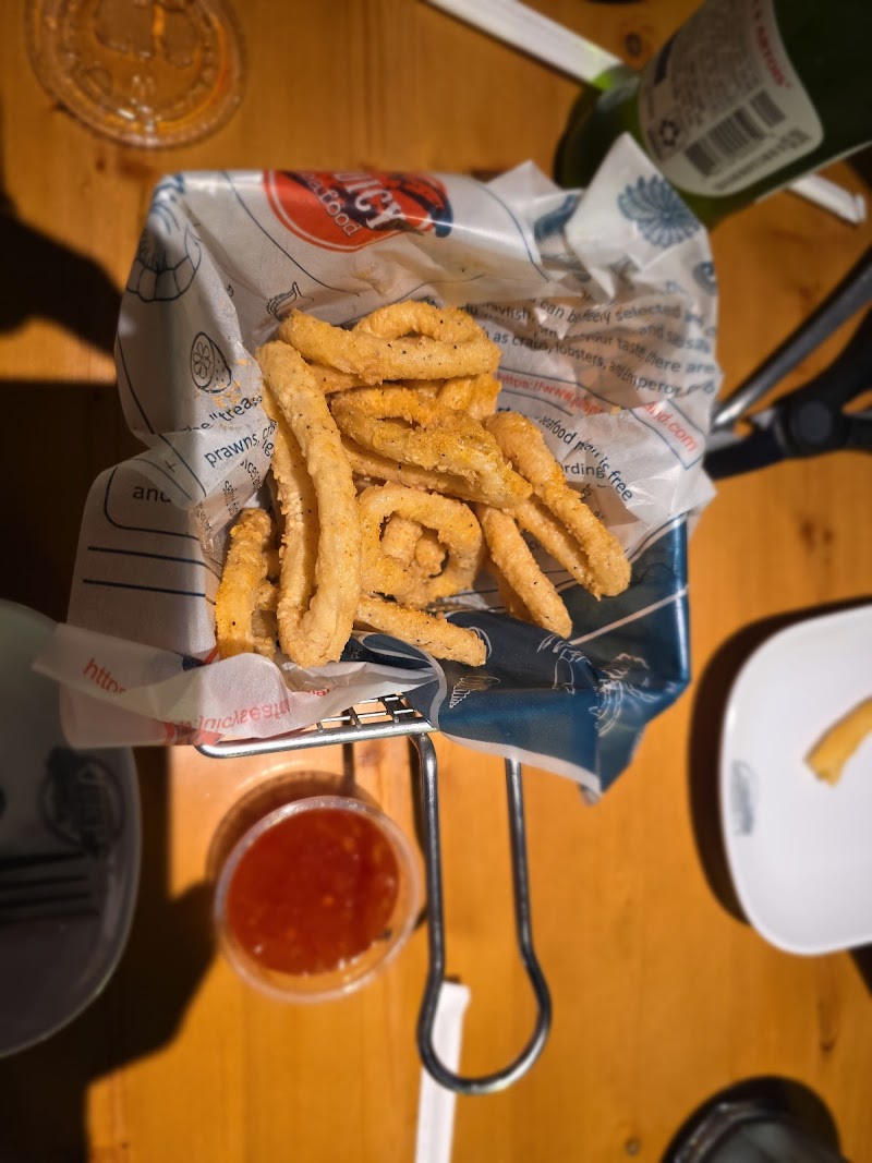 Juicy Seafood Cleveland - Mayfield Heights Cleveland atmosphere