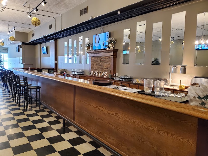 Maria's Family Restaurant Cleveland atmosphere
