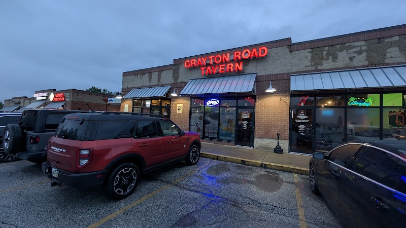 Grayton Road Tavern Cleveland atmosphere