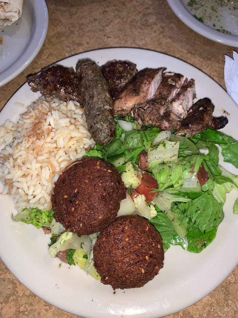 Sittoo's Lebanese Grill North Olmsted Cleveland atmosphere