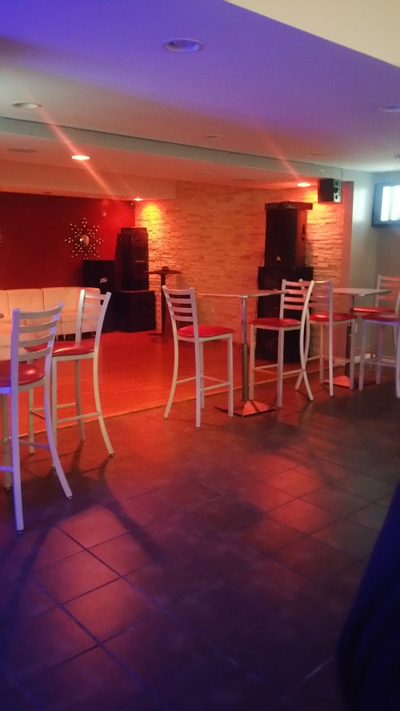 Epic Restaurant & Lounge Cleveland atmosphere