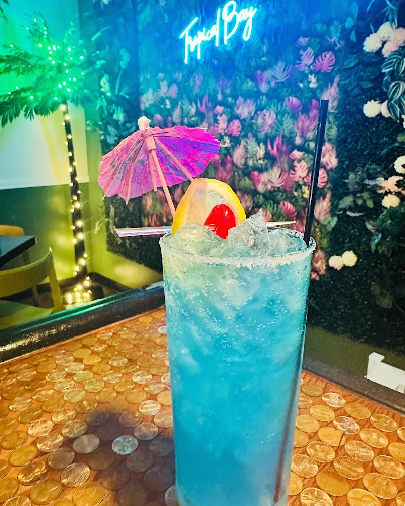Tropical Bay Cleveland atmosphere