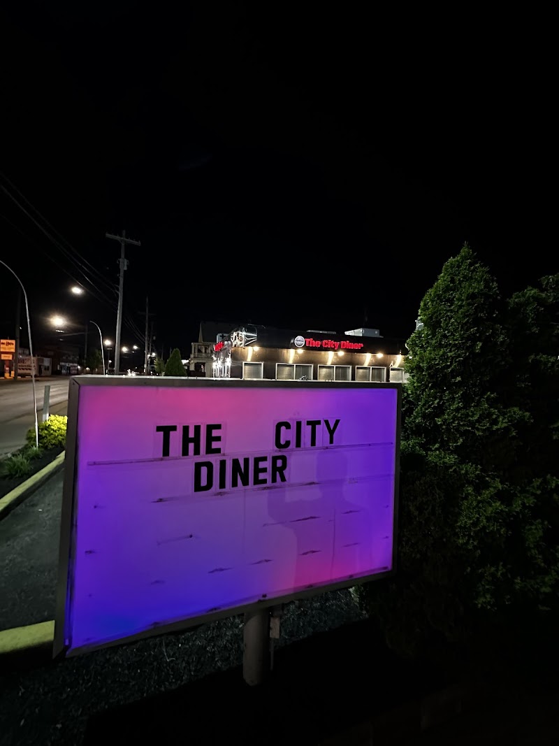 The City Diner Cleveland atmosphere