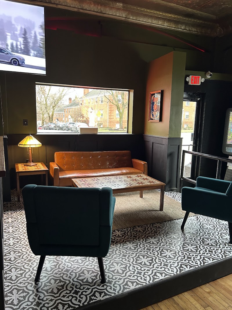 One Star Bar - Lakewood, OH Cleveland atmosphere