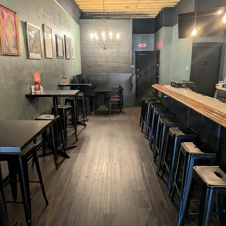 One Star Bar - Lakewood, OH Cleveland atmosphere