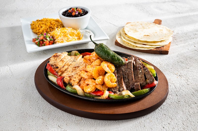 Chili's Grill & Bar Cleveland atmosphere
