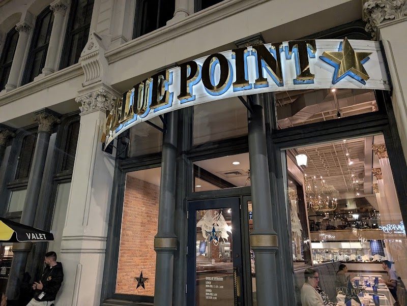 Blue Point Grille Cleveland atmosphere