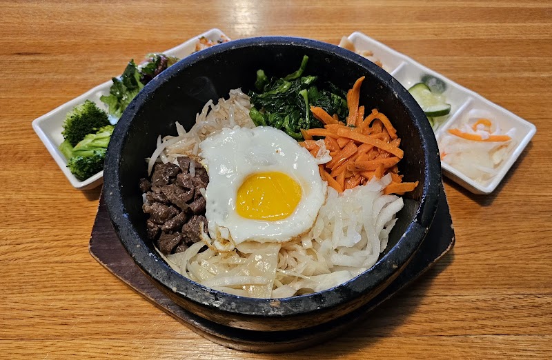Korea House Restaurant Cleveland atmosphere