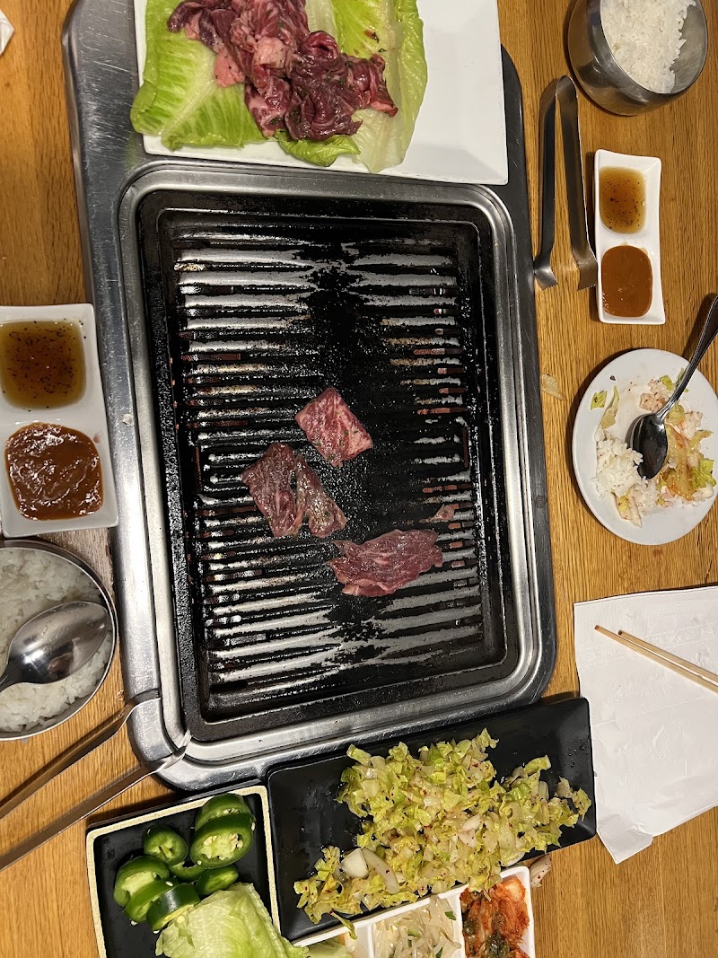 Korea House Restaurant Cleveland atmosphere