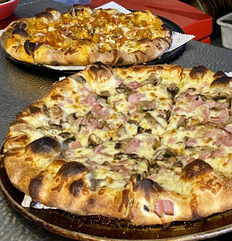 Pizza (216) Cleveland atmosphere