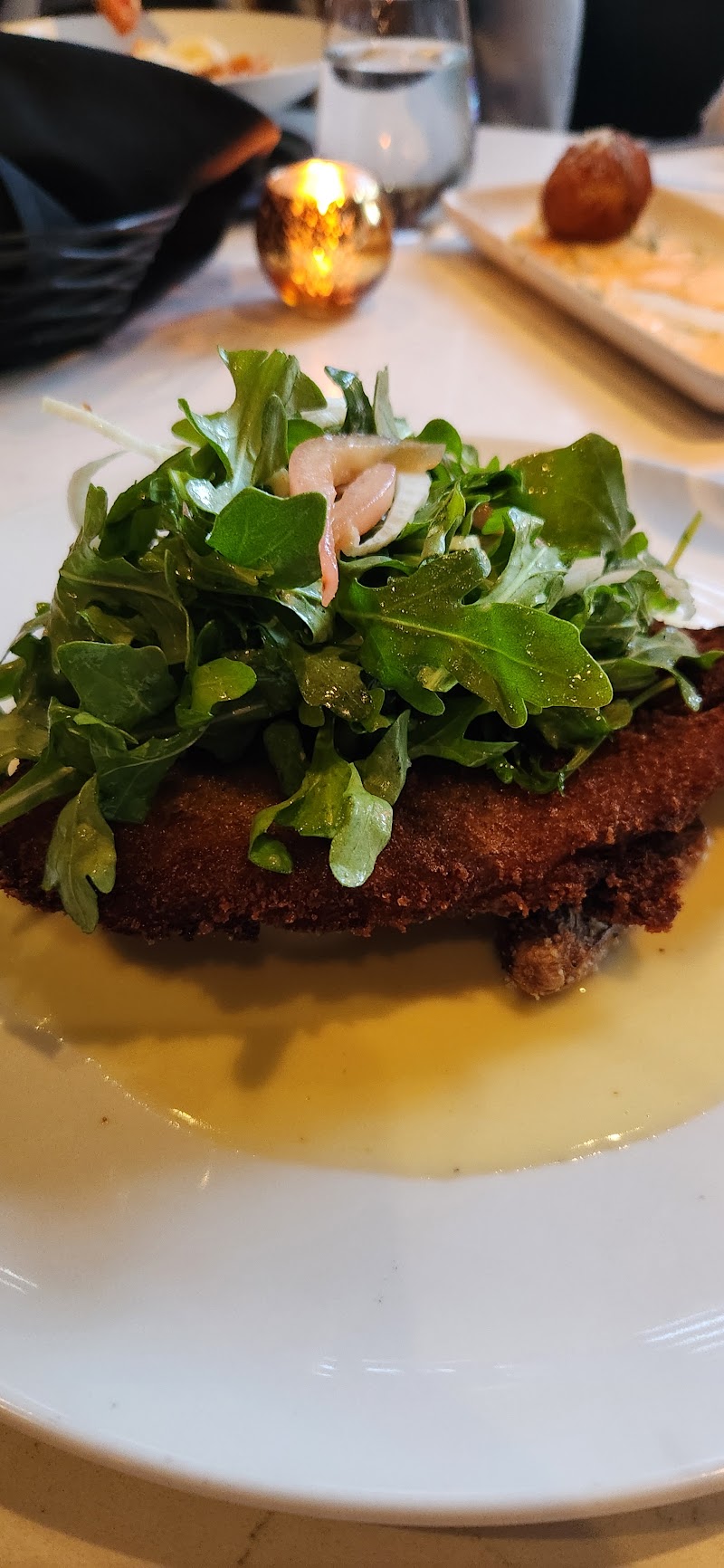 Antica Italian Beachwood Cleveland atmosphere
