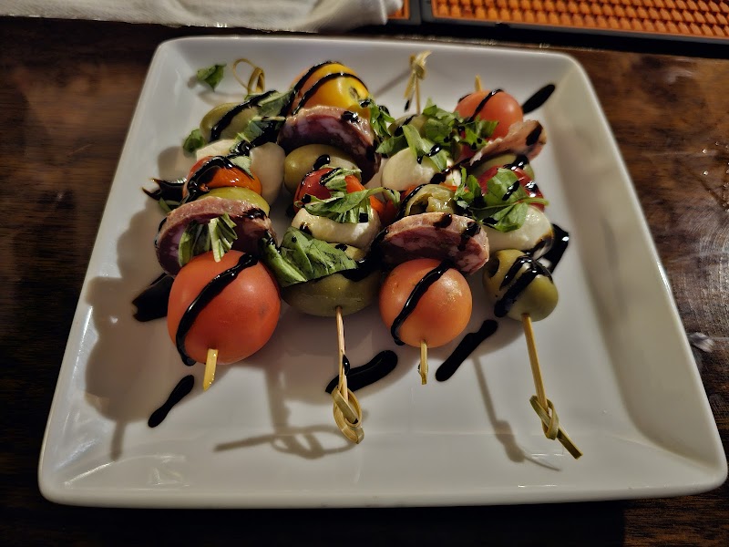 Quintana's Speakeasy Cleveland atmosphere