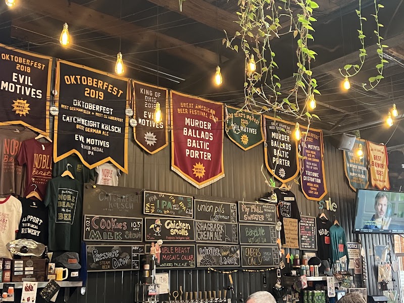 Noble Beast Brewing Co. Cleveland atmosphere