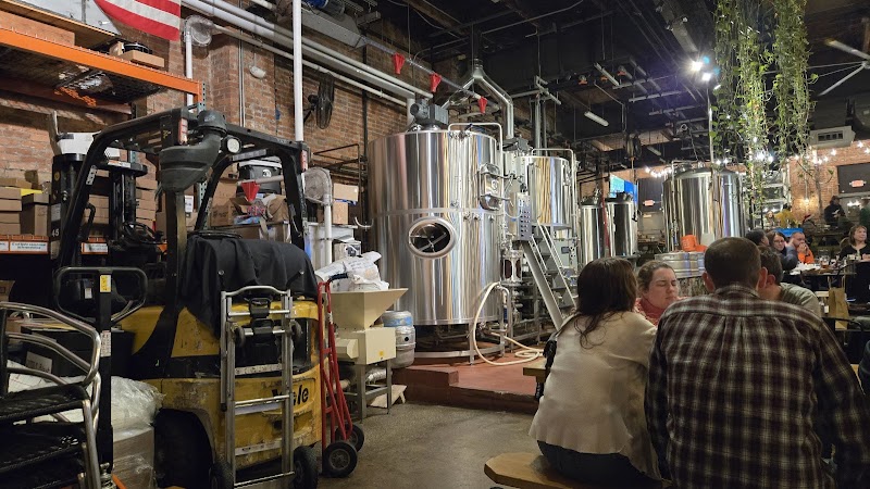 Noble Beast Brewing Co. Cleveland atmosphere