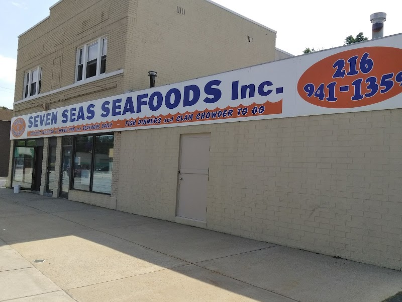 Seven Seas Seafoods Cleveland atmosphere