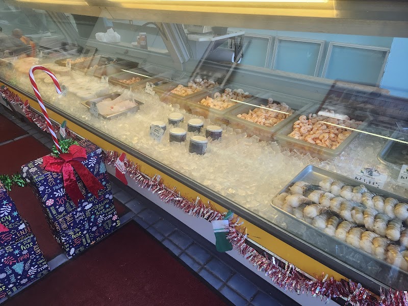 Seven Seas Seafoods Cleveland atmosphere