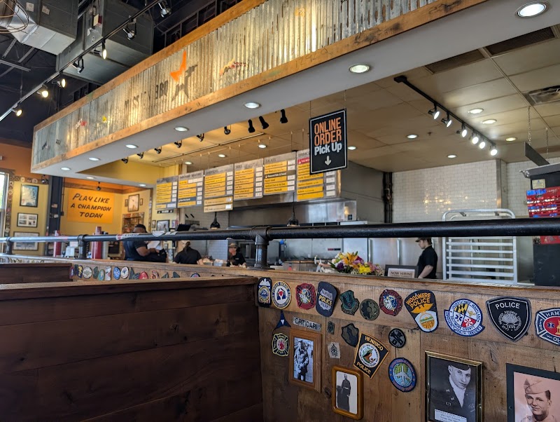 Mission BBQ Cleveland atmosphere