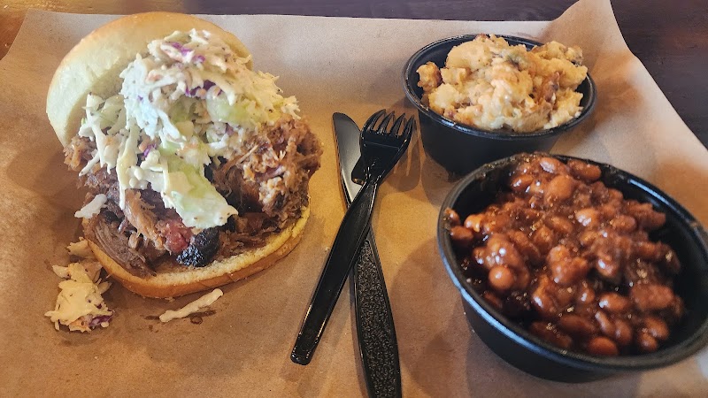 Mission BBQ Cleveland atmosphere