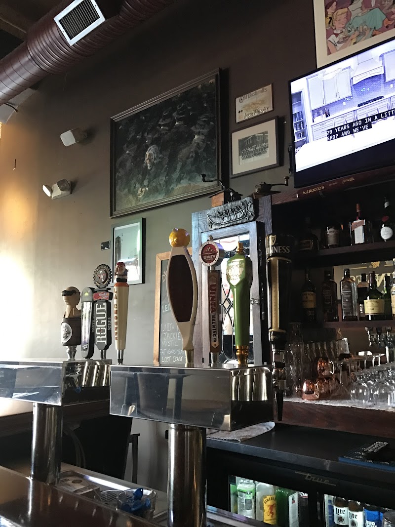 AJ Rocco's Cleveland atmosphere