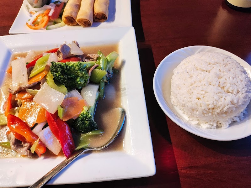 Saigon Restaurant & Bar Cleveland atmosphere