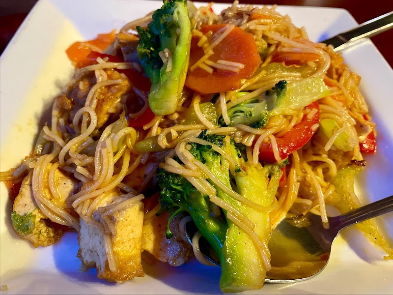 Saigon Restaurant & Bar Cleveland atmosphere