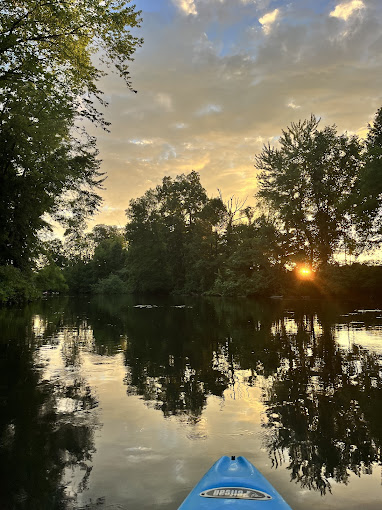 A Short Adventure Kayaking Rentals Cleveland interior