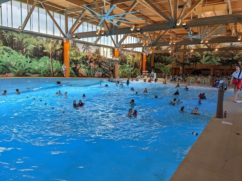 Splash Lagoon Cleveland atmosphere