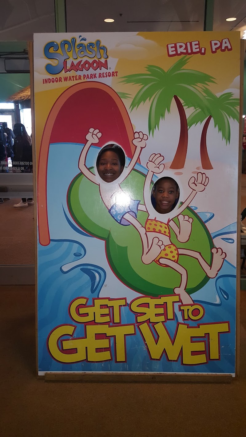 Splash Lagoon Cleveland atmosphere