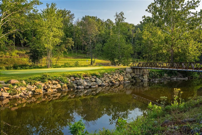 Valley of the Eagles Golf Club Cleveland atmosphere