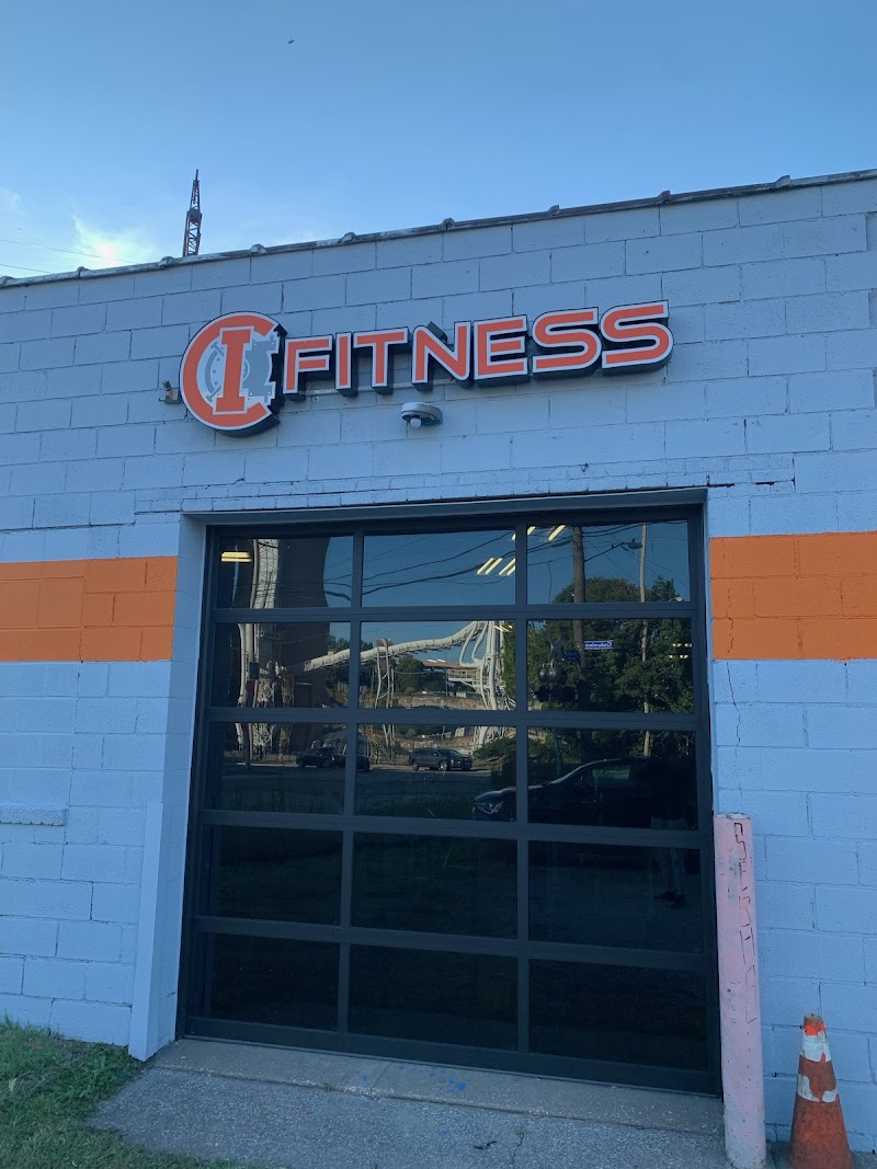 IC Fit Gym Cleveland atmosphere