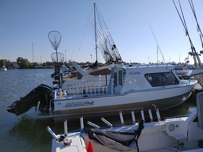 Lake Erie Charter Service LLC Cleveland atmosphere