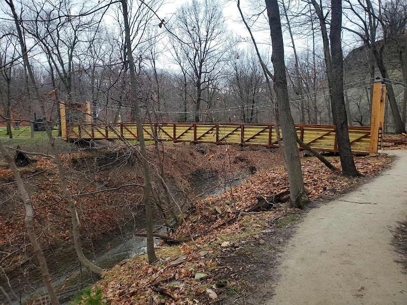 Eastern Ledge Trail Cleveland atmosphere